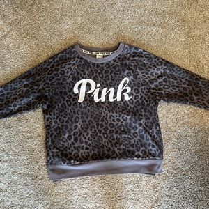 Women’s VS Pink sweatshirt